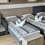 فندق مبيت وإفطار Tasarz Osrodek Wczasowy