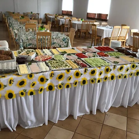 Tasarz Osrodek Wczasowy Bed & Breakfast 3*