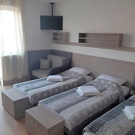 Tasarz Osrodek Wczasowy 3*
