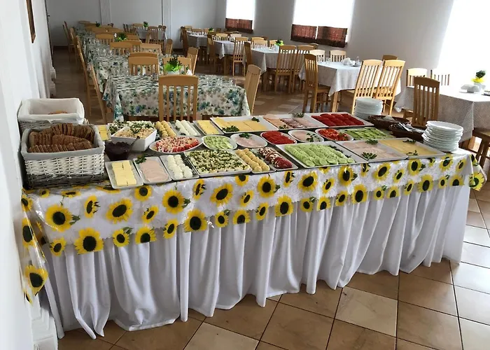 Tasarz Osrodek Wczasowy B&B 3*