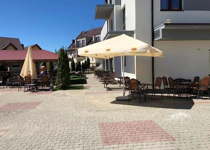 Tasarz Osrodek Wczasowy B&B 3*